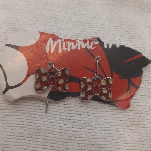 NEW Vintage Minnie Mouse Disney Earrings and expanding ring - Picture 5 of 7